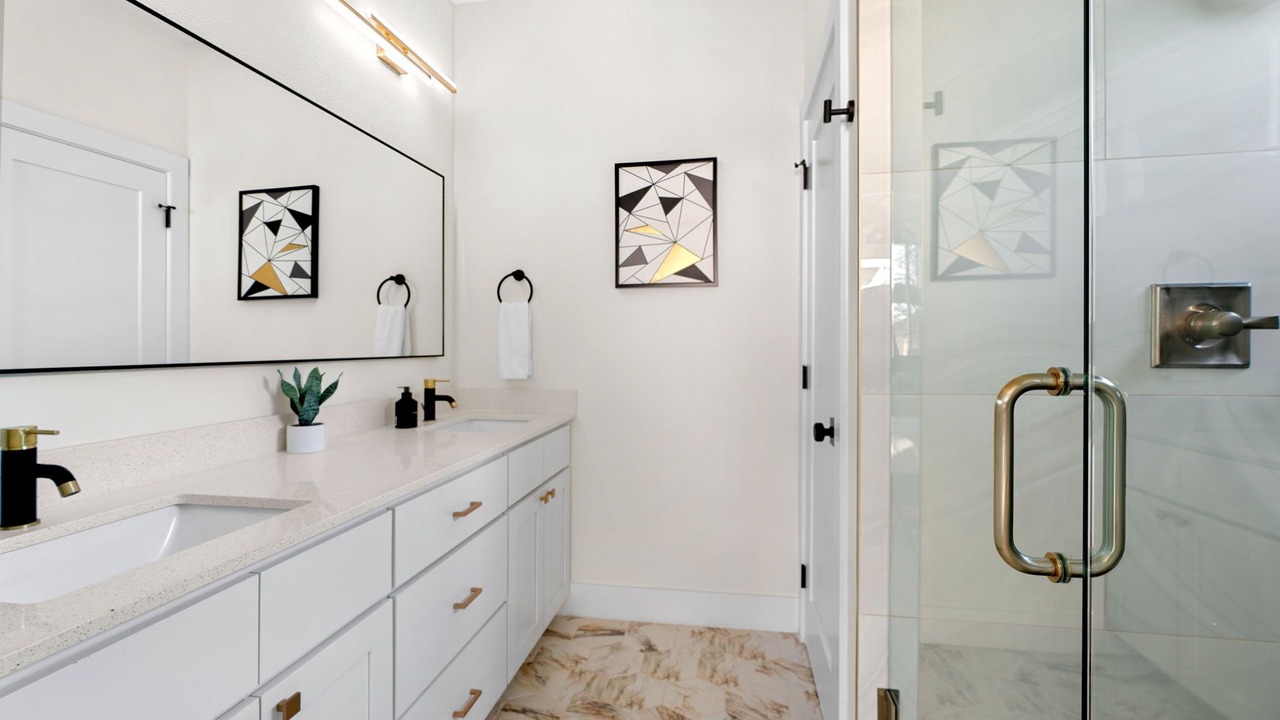 Photo of Bathroom in Govalle