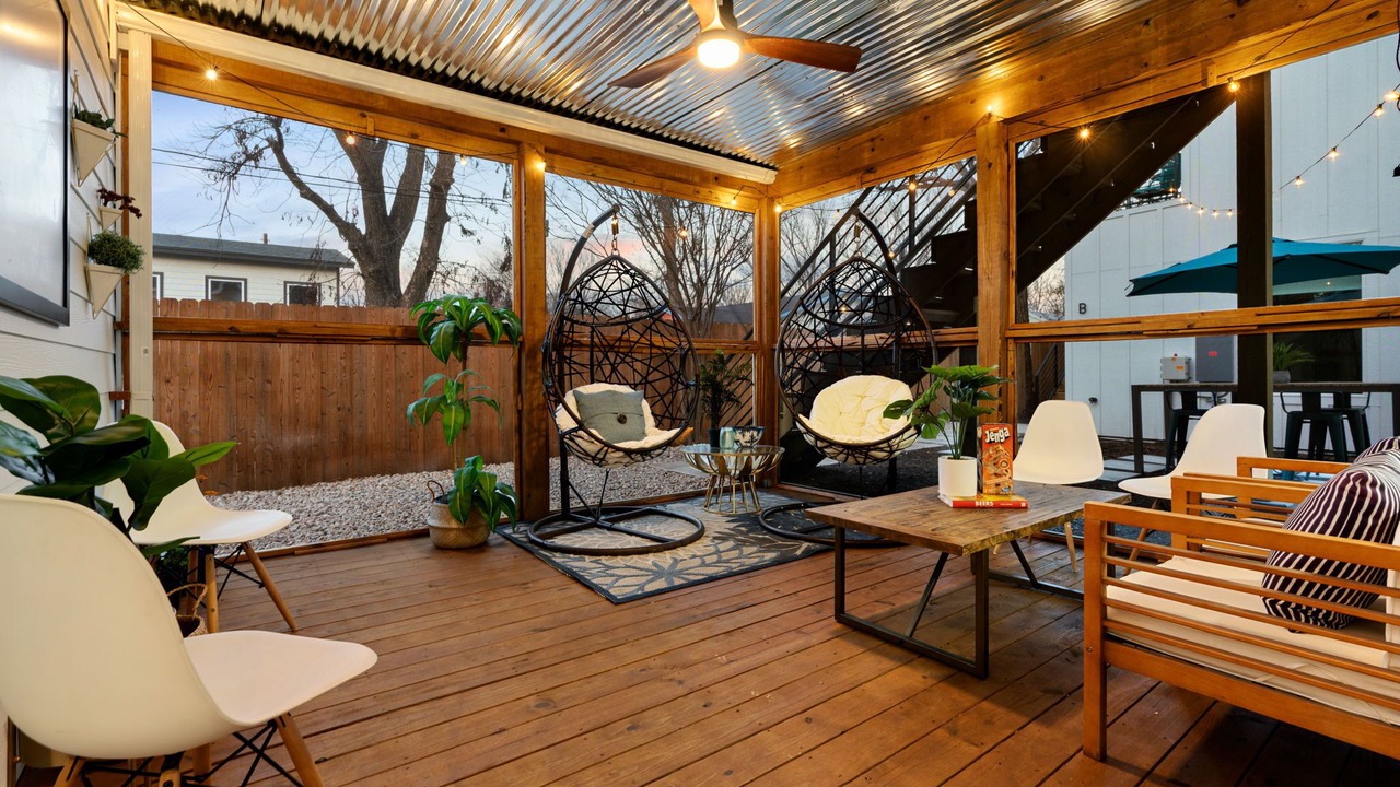 Photo of Outdoor in Govalle
