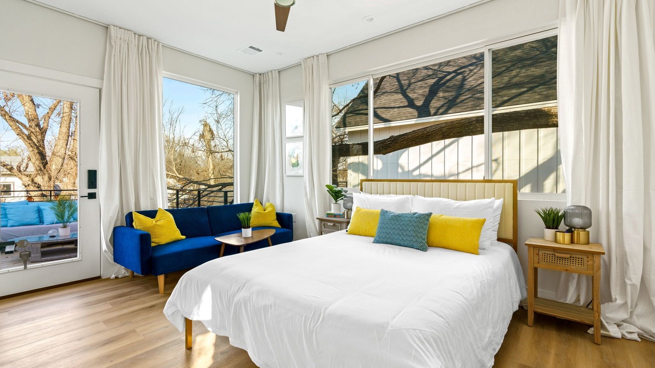 Photo of Bedroom in Govalle