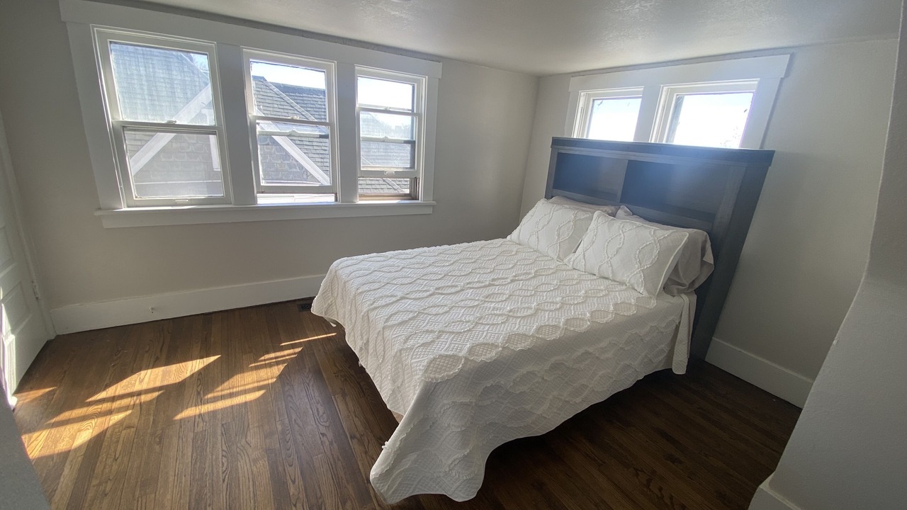 Photo of Bedroom in Midtown