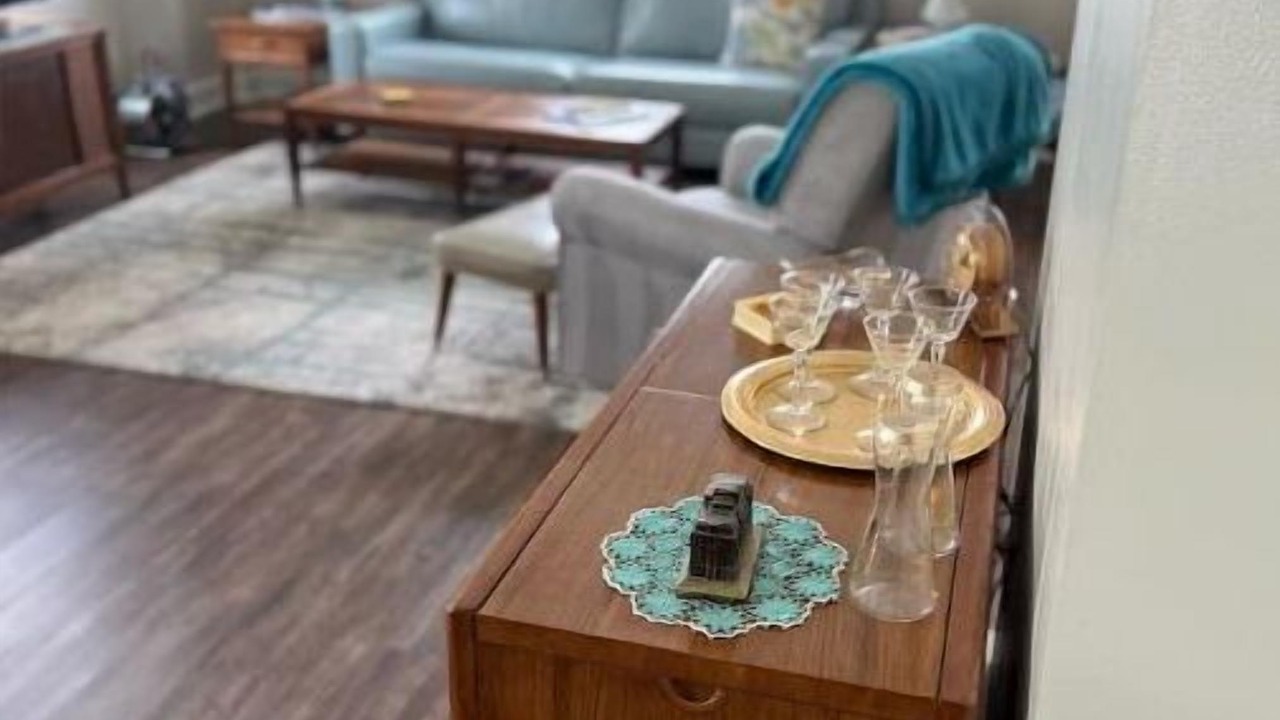 Photo of Livingroom in Court Avenue Entertainment District