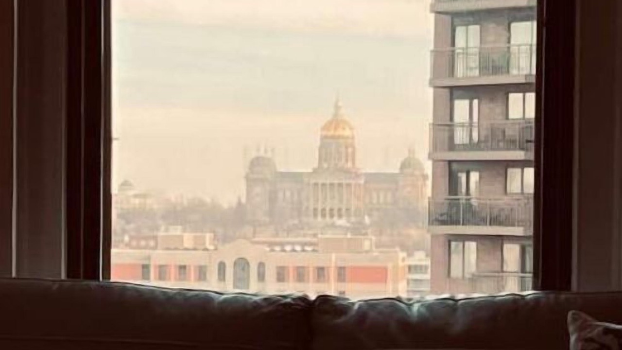 Photo of Livingroom in Court Avenue Entertainment District