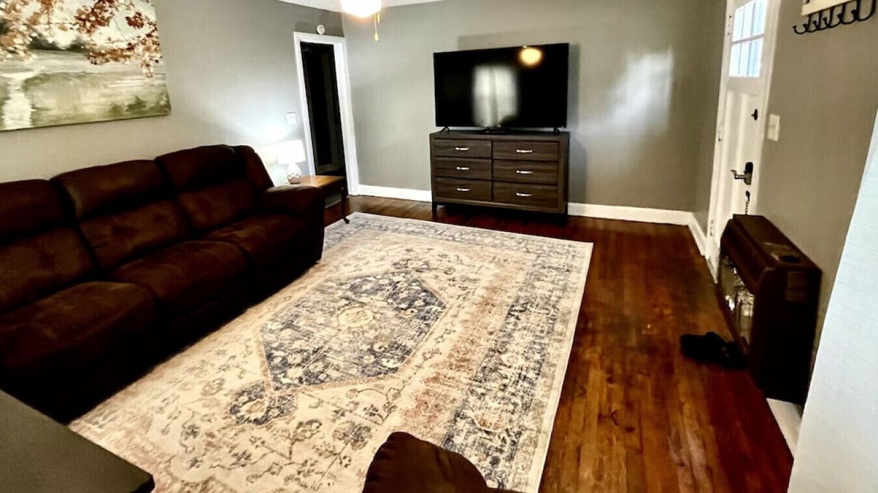 Photo of Livingroom in Gadsden