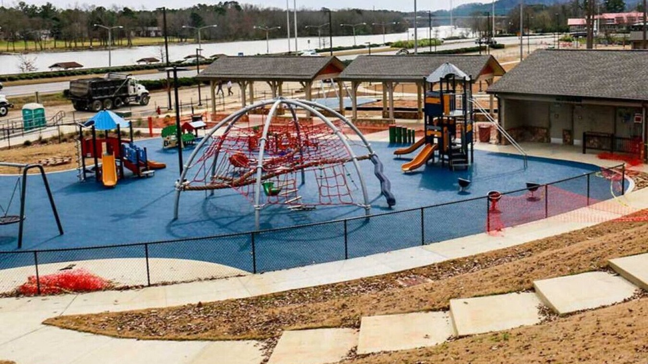 Photo of Others in Gadsden