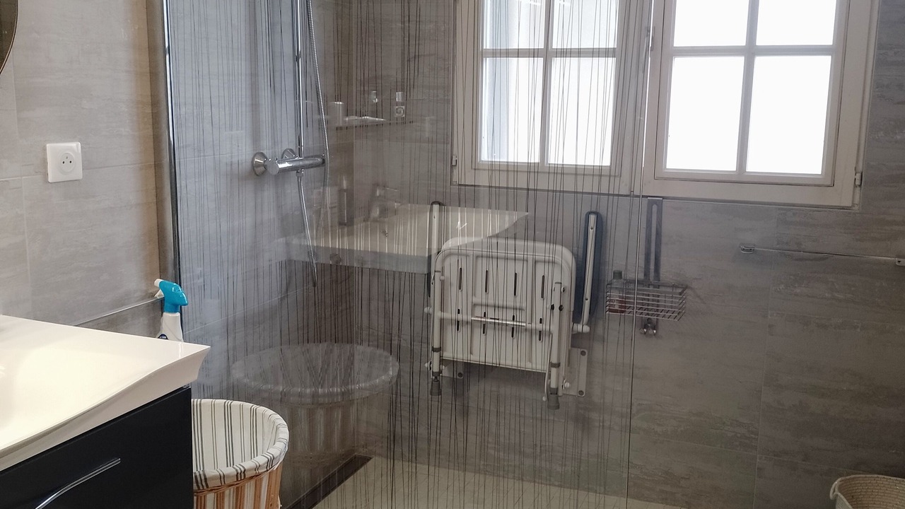 Photo of Bathroom in Ouges