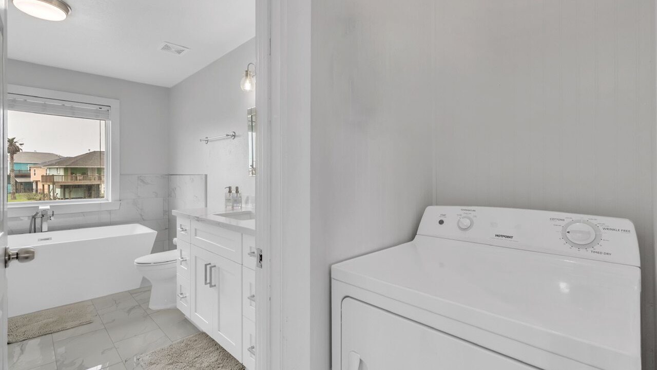 Photo of Bathroom in Port Bolivar