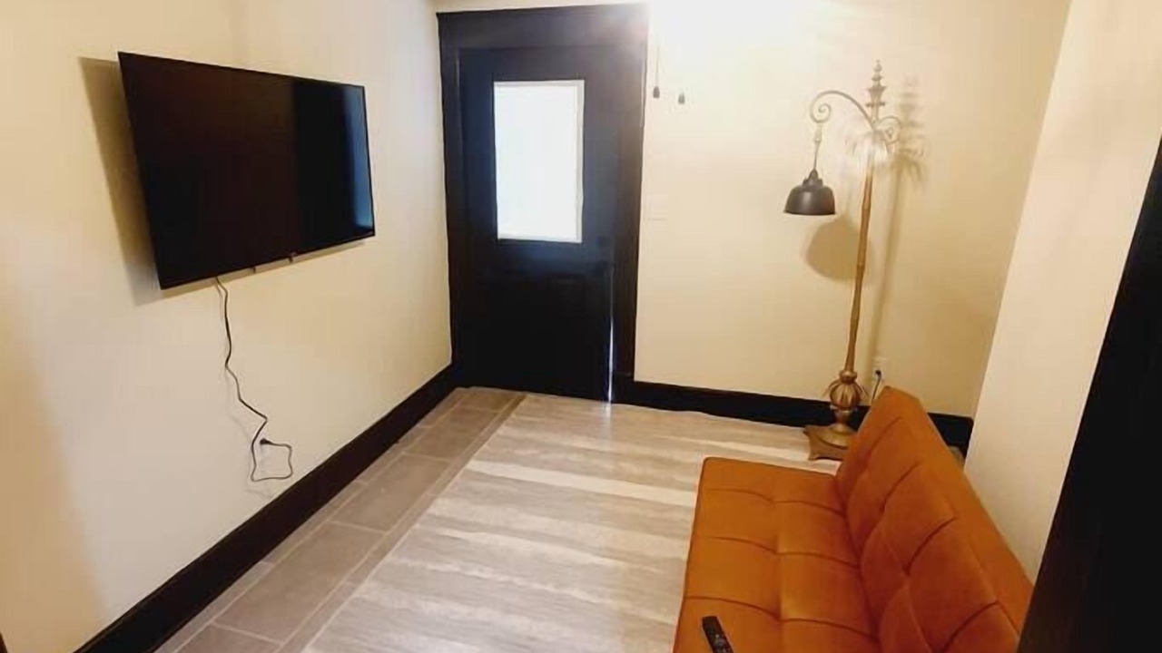 Photo of Bedroom in Midtown