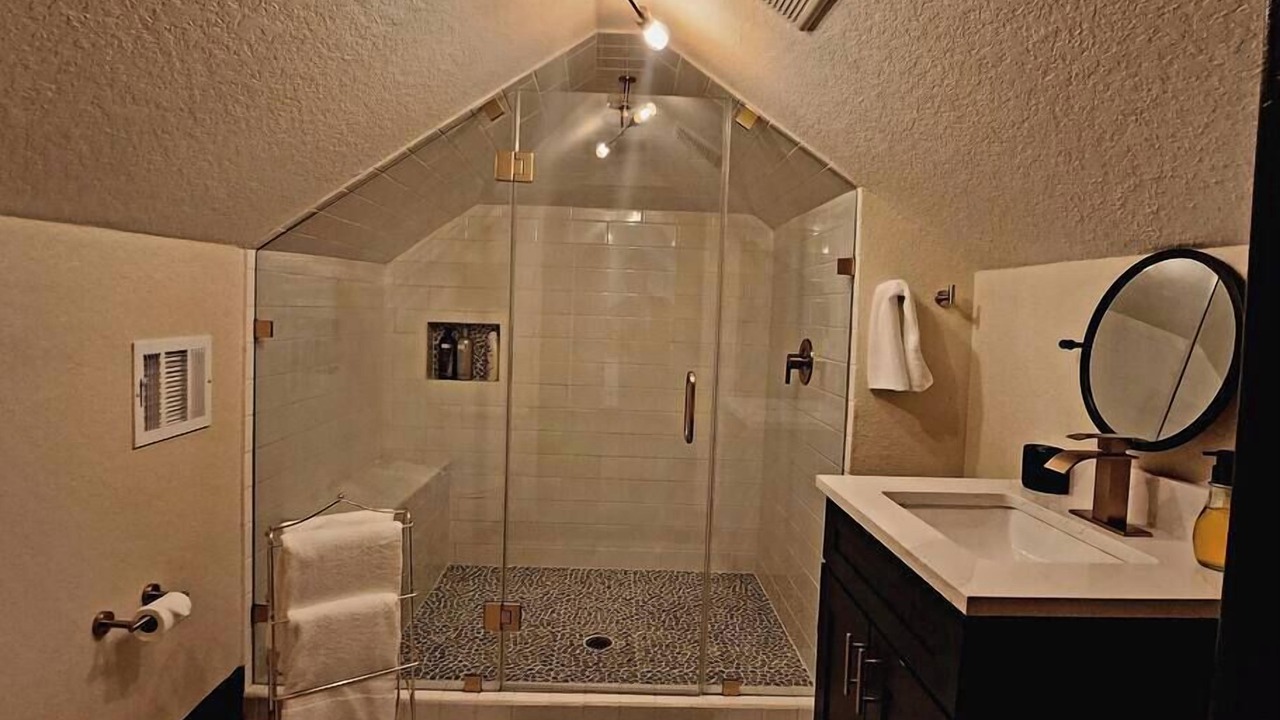 Photo of Bathroom in Midtown