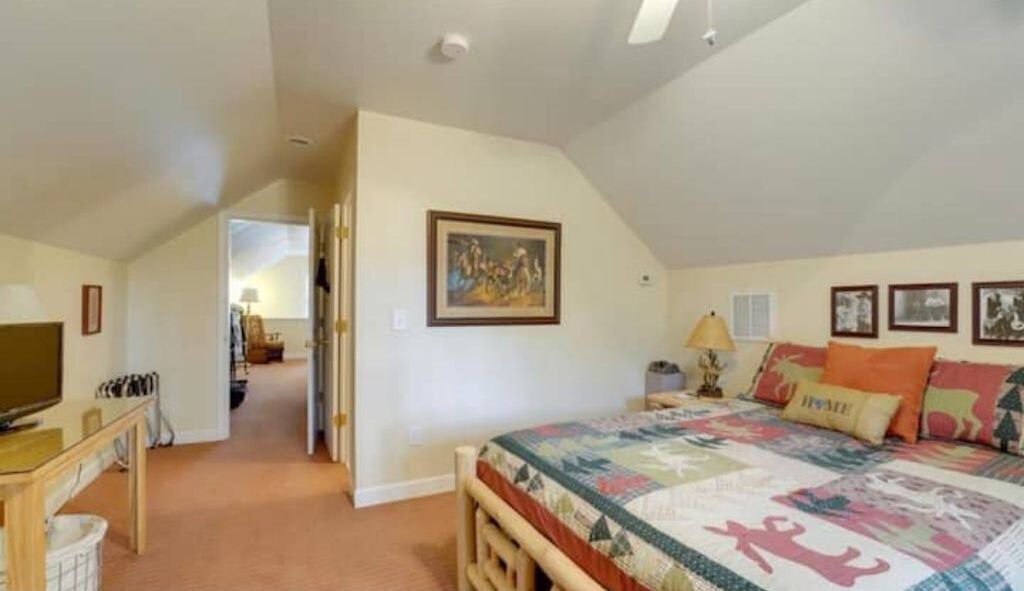 Photo of Bedroom in Saluda