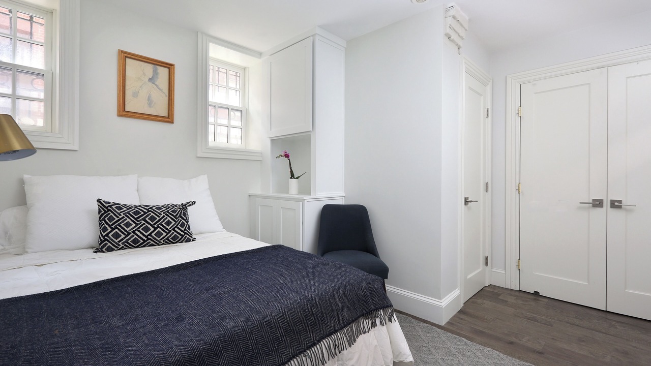 Photo of Bedroom in Thompson Square - Bunker Hill