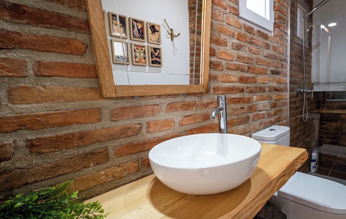 Photo of Bathroom in Urunuela