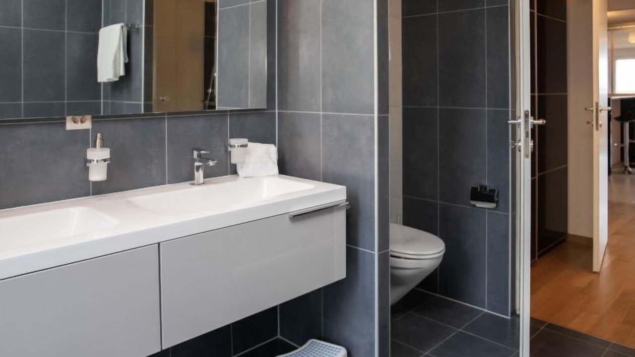 Photo of Bathroom in Montreux City Centre