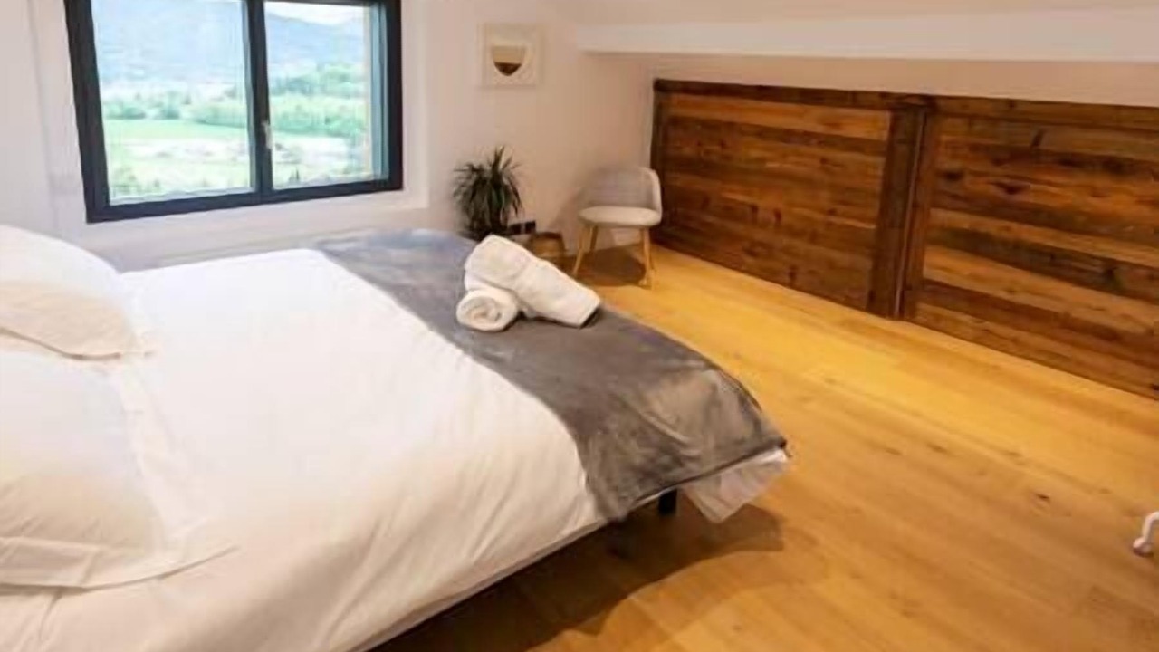 Photo of Bedroom in Talloires-Montmin
