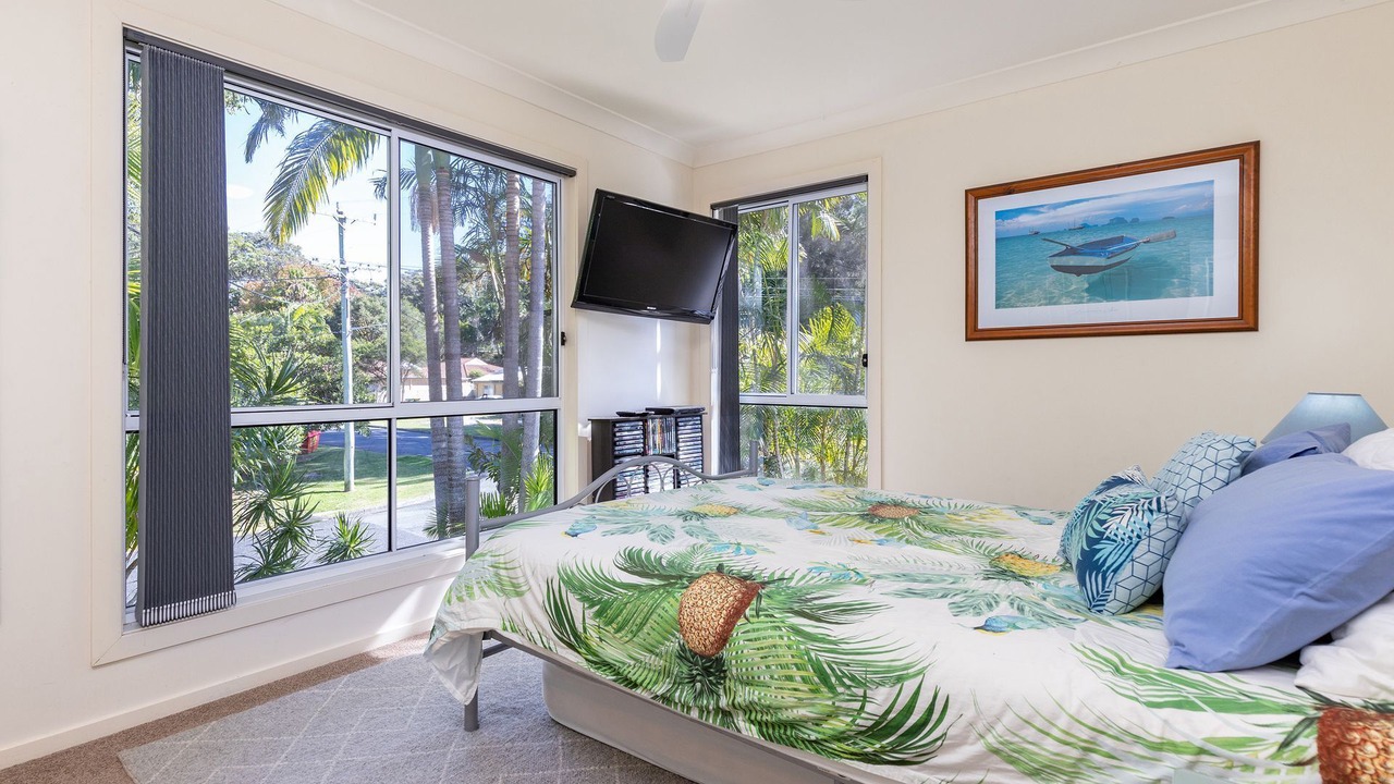 Photo of Bedroom in Elizabeth Beach