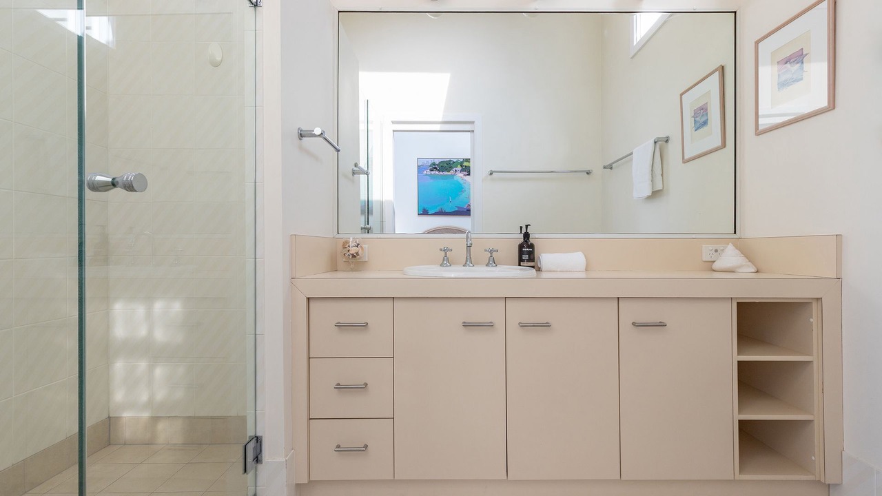 Photo of Bathroom in Boomerang Beach