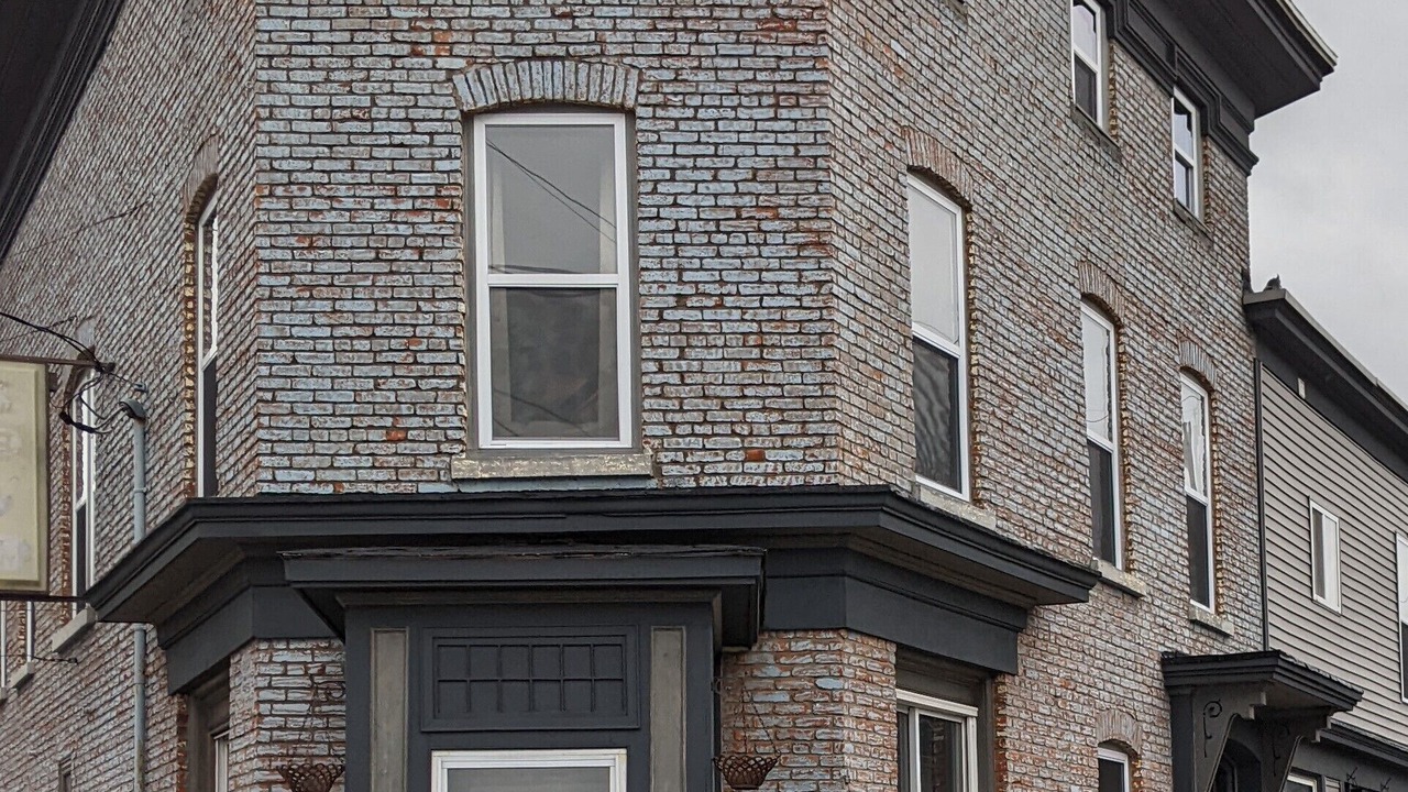 Photo of Outdoor in Utica