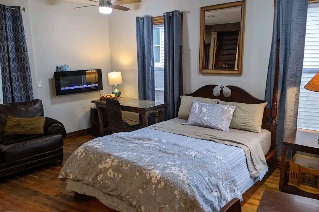 Photo of Bedroom in Utica