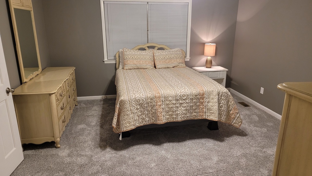 Photo of Bedroom in Guntersville