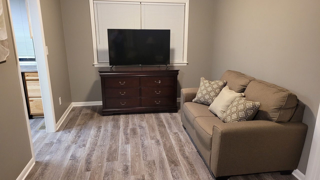 Photo of Livingroom in Guntersville