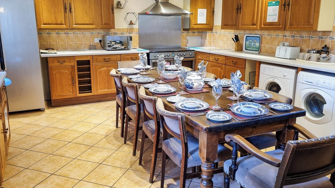 Photo of Others in Leek