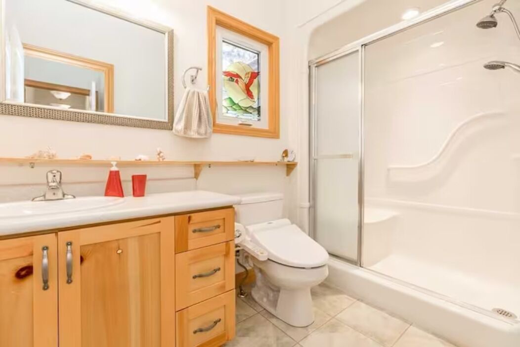 Photo of Bathroom in Bluewater Beach