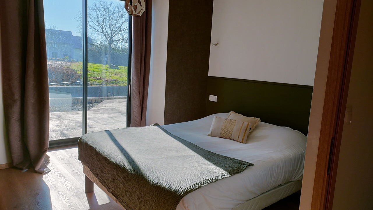 Photo of Bedroom in Isigny-le-Buat