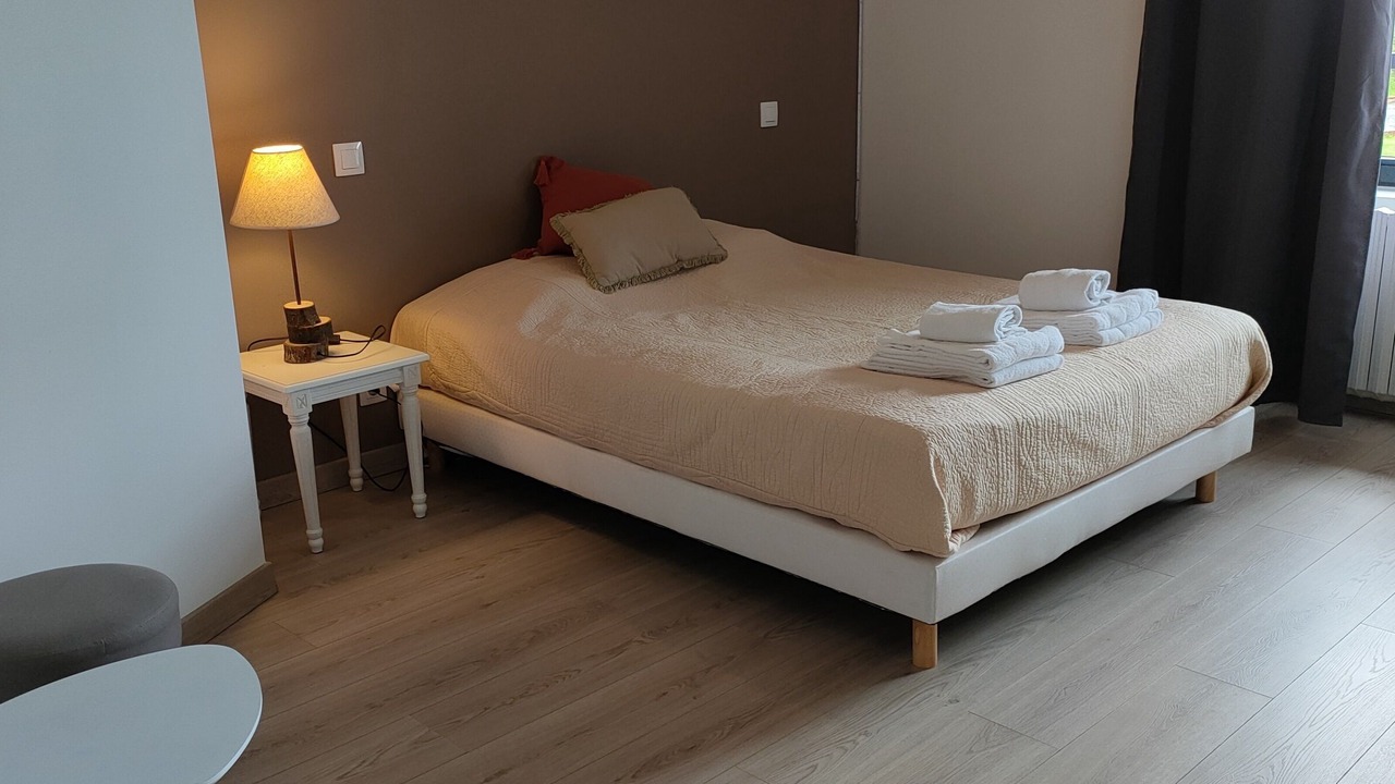 Photo of Bedroom in Isigny-le-Buat