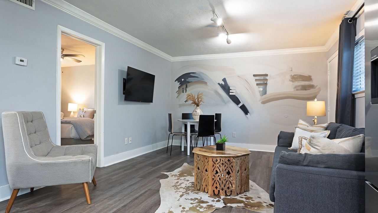 Photo of Livingroom in South Central Houston