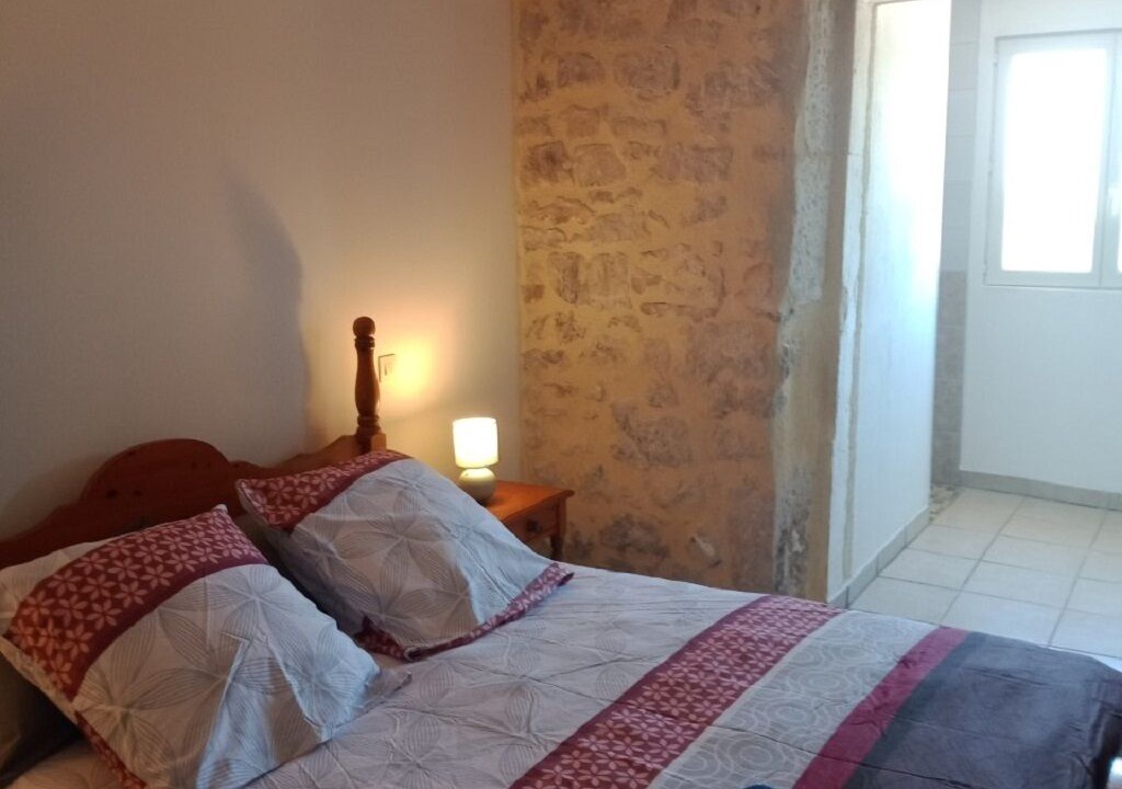 Photo of Bedroom in Saint-Jean-de-Maruejols-et-Avejan