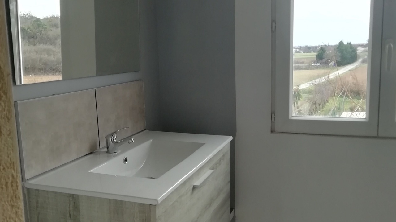 Photo of Bathroom in Saint-Jean-de-Maruejols-et-Avejan