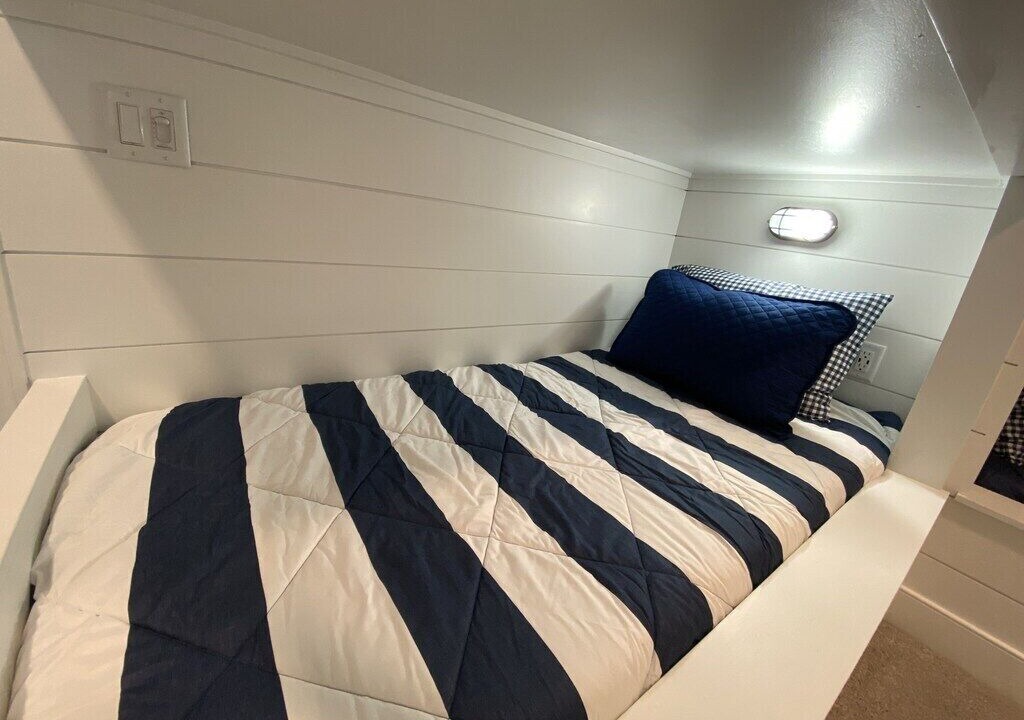 Photo of Bedroom in Heron Harbour Isle