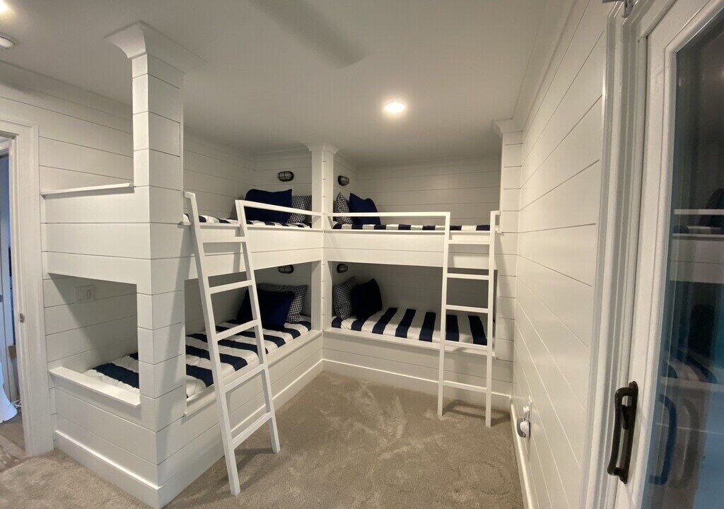 Photo of Bedroom in Heron Harbour Isle
