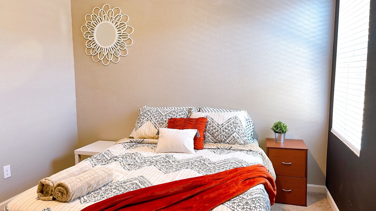 Photo of Bedroom in Crowley