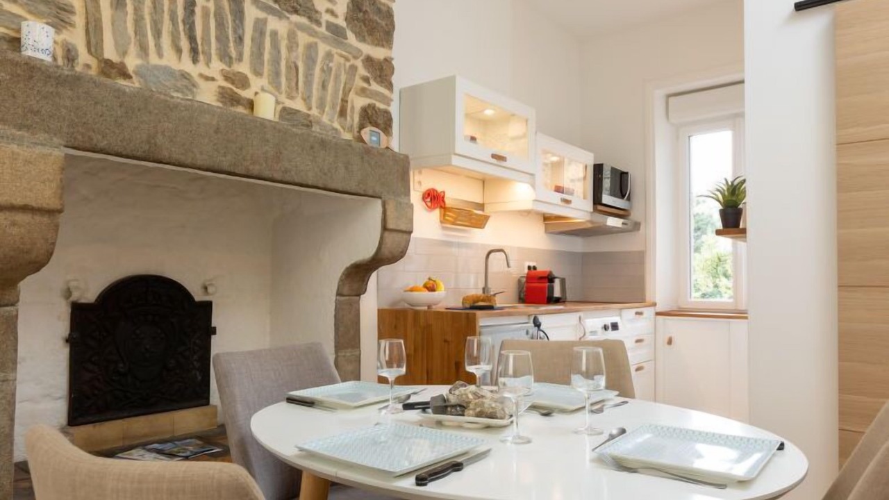 Photo of Bedroom in Saint-Servan