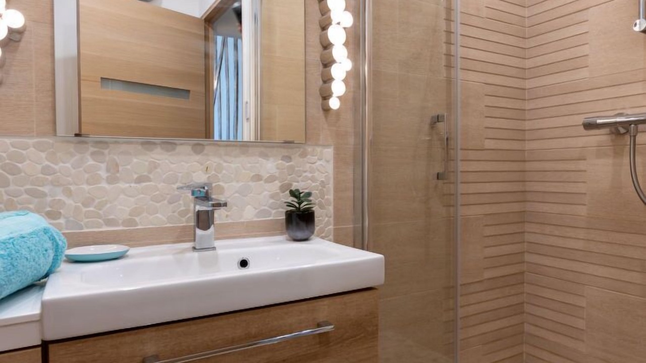 Photo of Bathroom in Saint-Servan