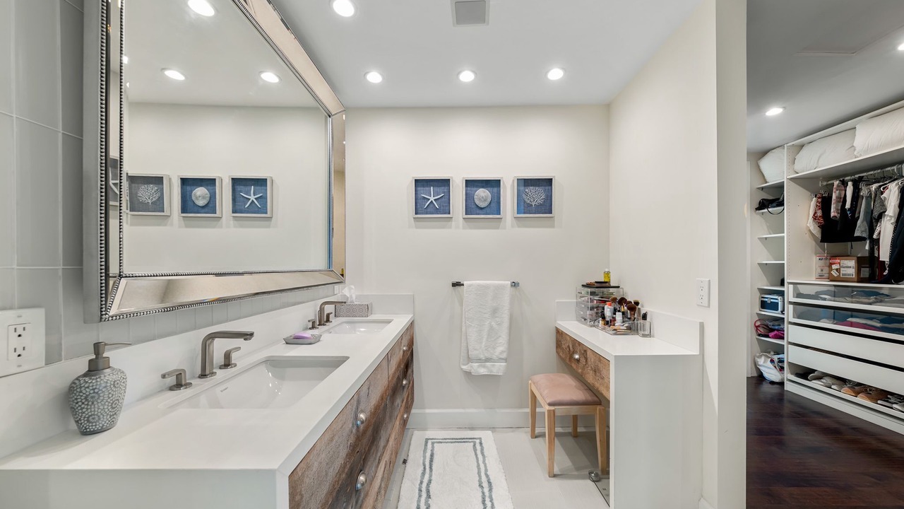 Photo of Bathroom in Coronado