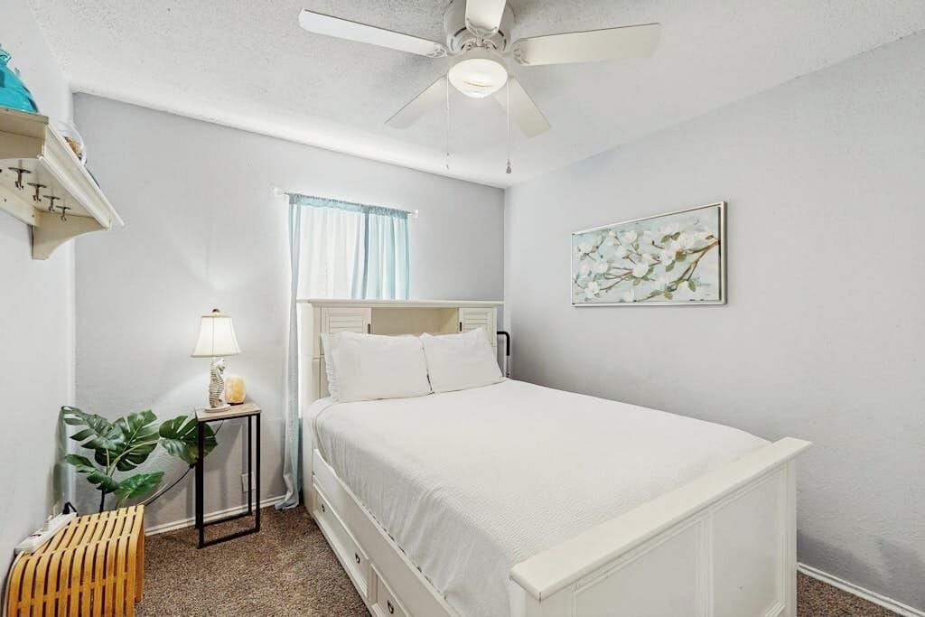 Photo of Bedroom in South Side