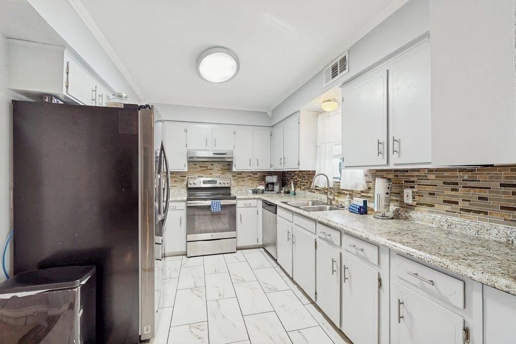 Photo of Kitchen in South Side