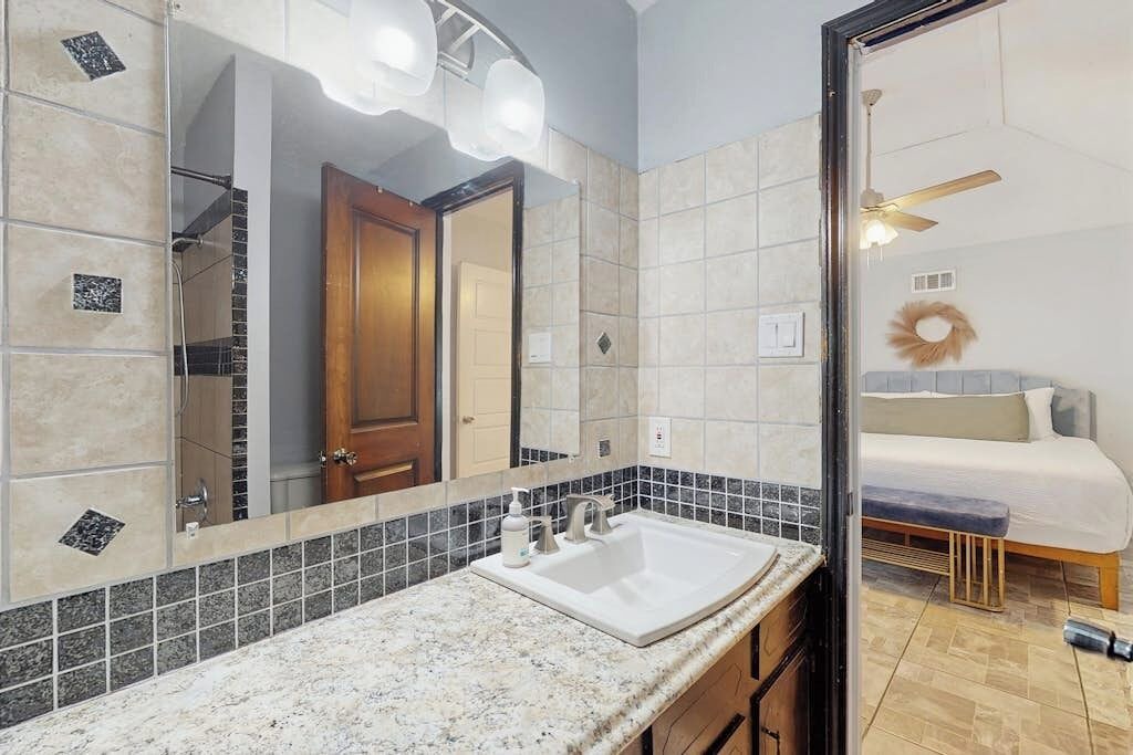 Photo of Bathroom in South Side