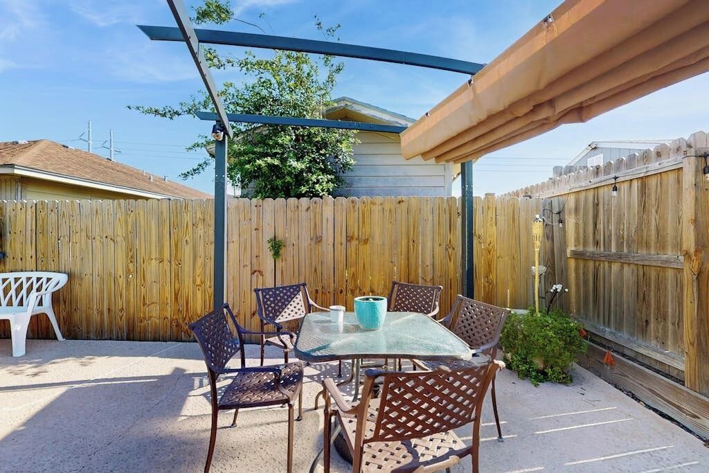 Photo of Outdoor in South Side
