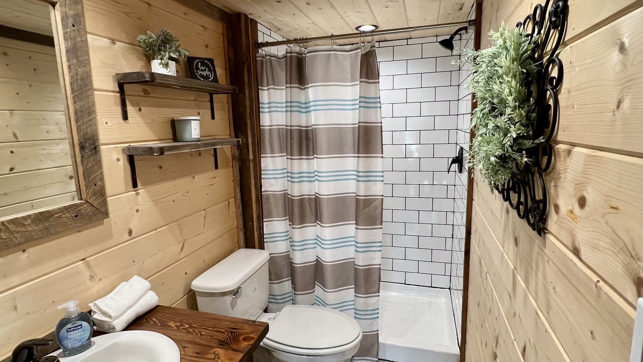 Photo of Bathroom in Eagle Rock