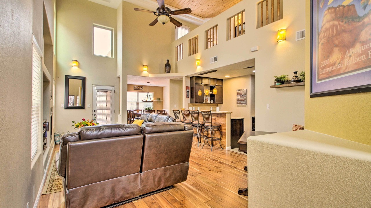 Photo of Livingroom in Taylor Ranch