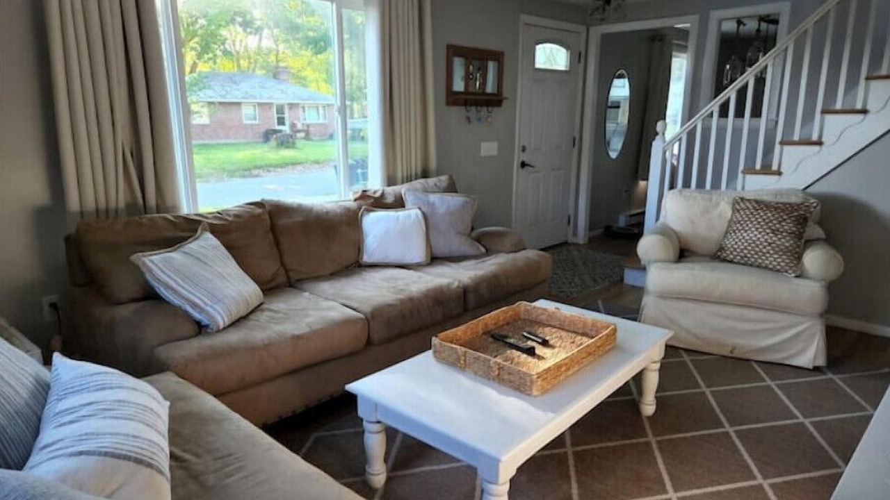 Photo of Livingroom in Narragansett