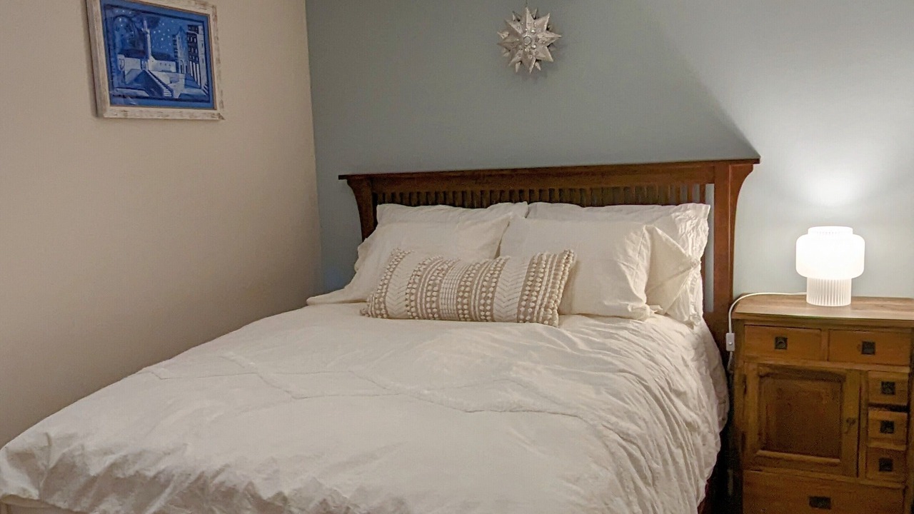 Photo of Bedroom in Riverdale