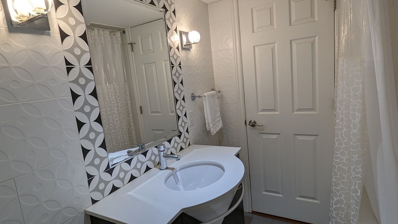 Photo of Bathroom in Riverdale