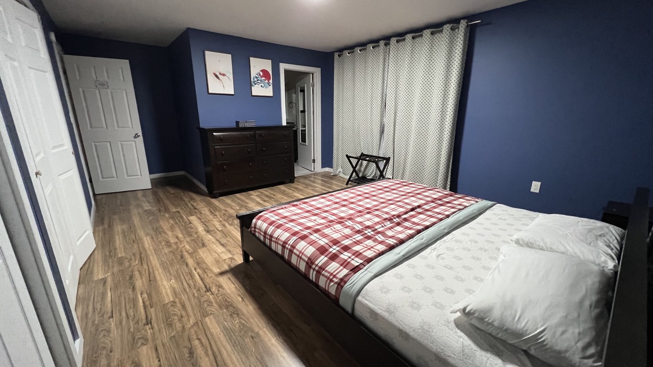 Photo of Bedroom in Henryville