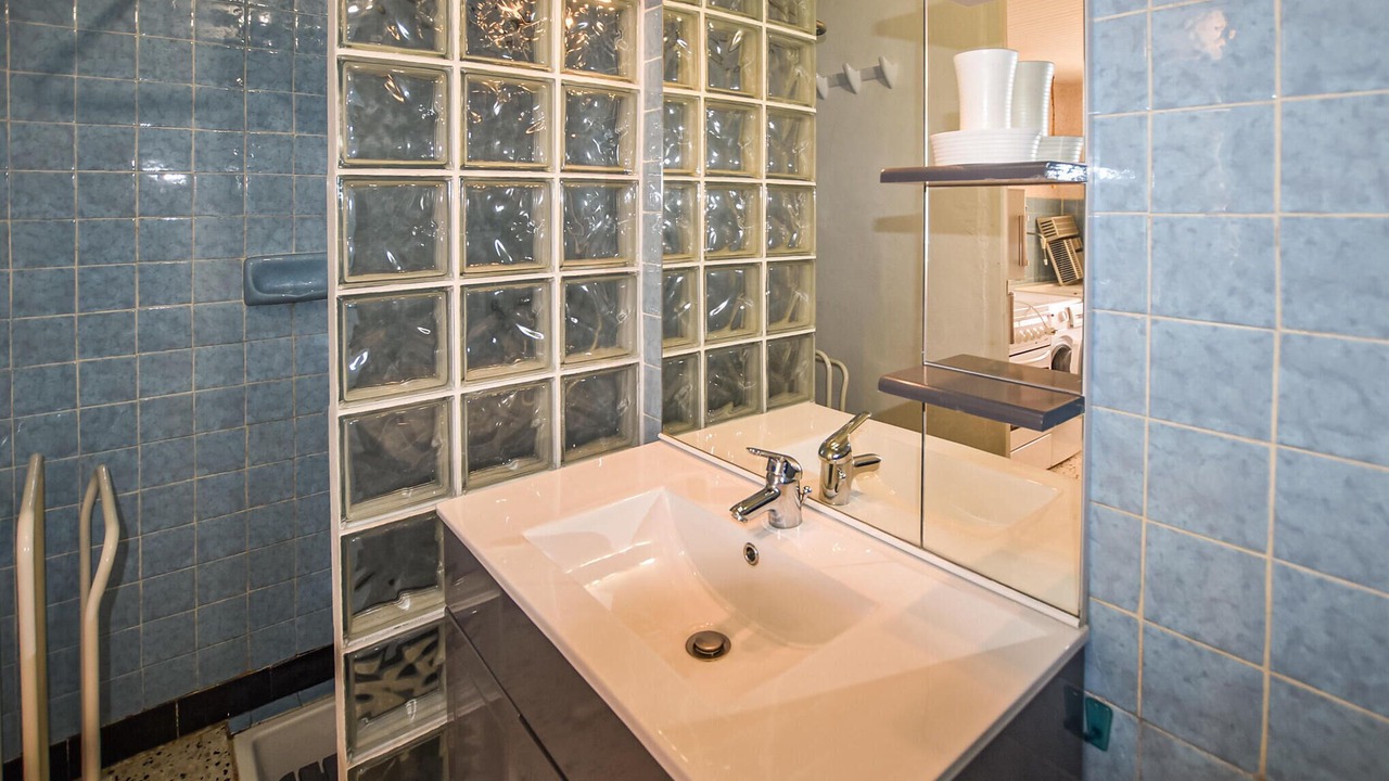 Photo of Bathroom in Malaucene