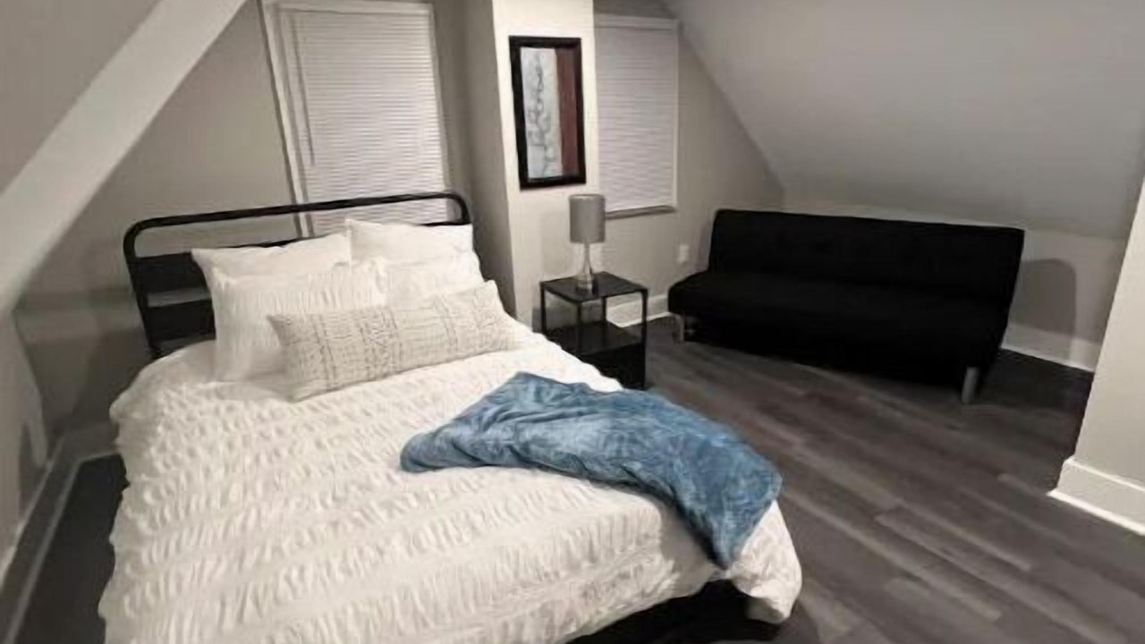 Photo of Bedroom in Grove City