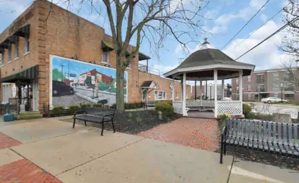 Photo of Outdoor in Grove City