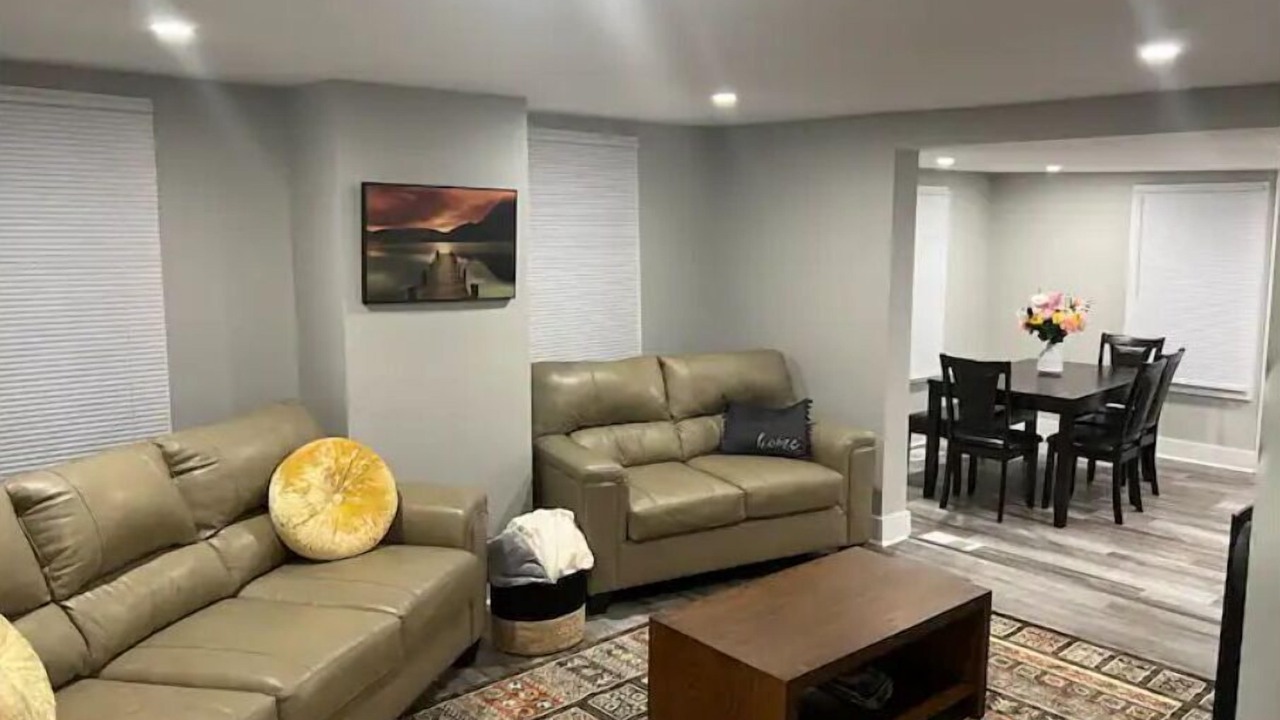 Photo of Livingroom in Grove City